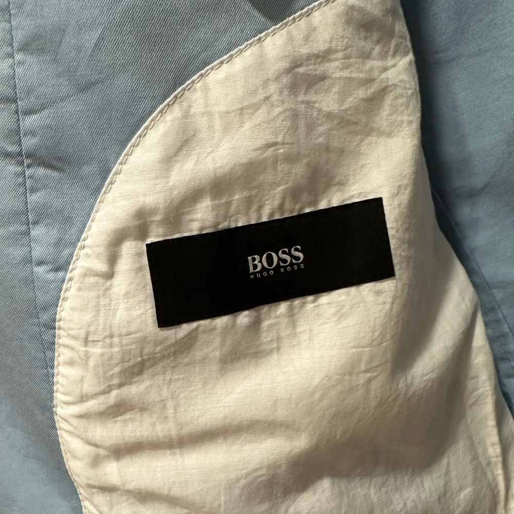 Hugo Boss - Picture 2 of 8
